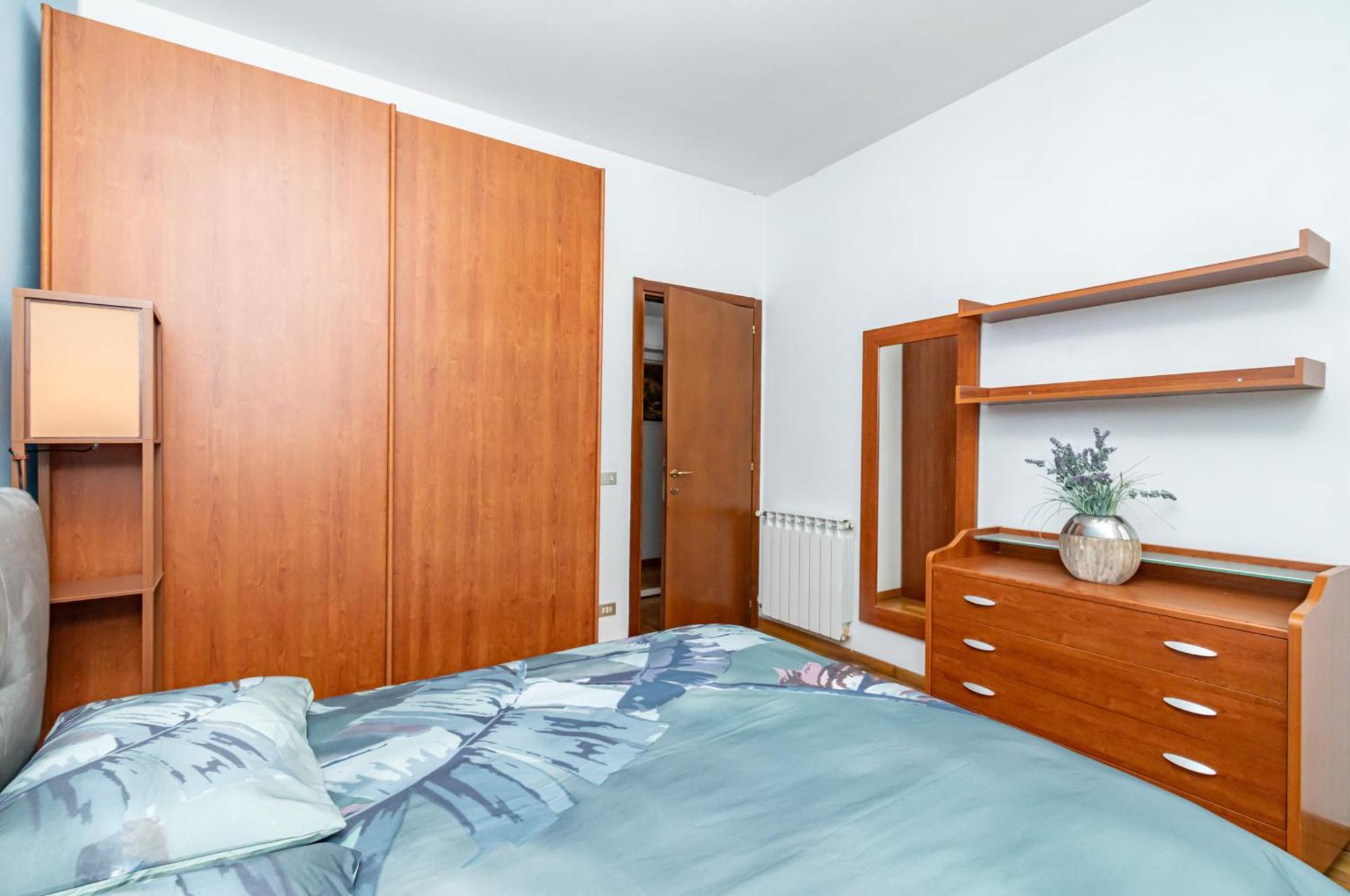Into The Blu Apartment With Private Parking! 锡耶纳 外观 照片